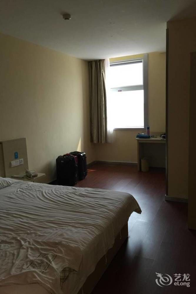 Hanting Express Qingdao Zhongshan Road Kültér fotó